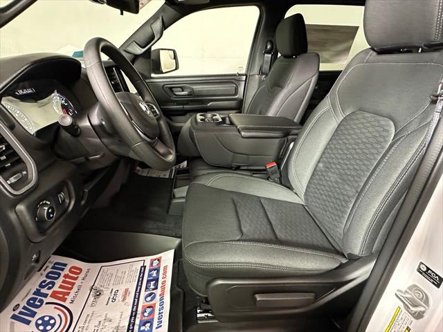 2025 Ram 1500 Warlock photo 15