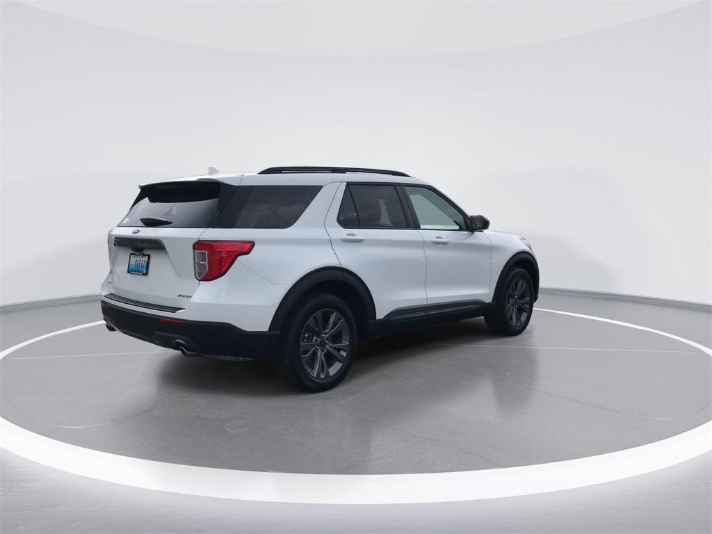 2023 Ford Explorer XLT photo 8