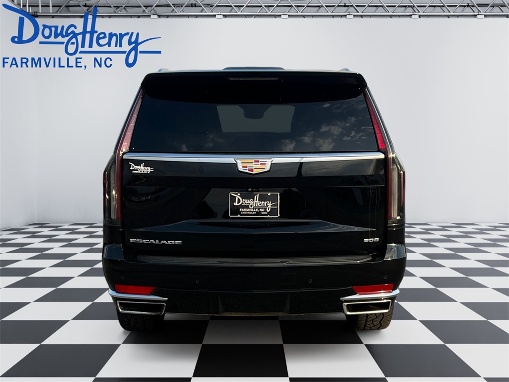 2023 Cadillac Escalade Premium Luxury photo 4