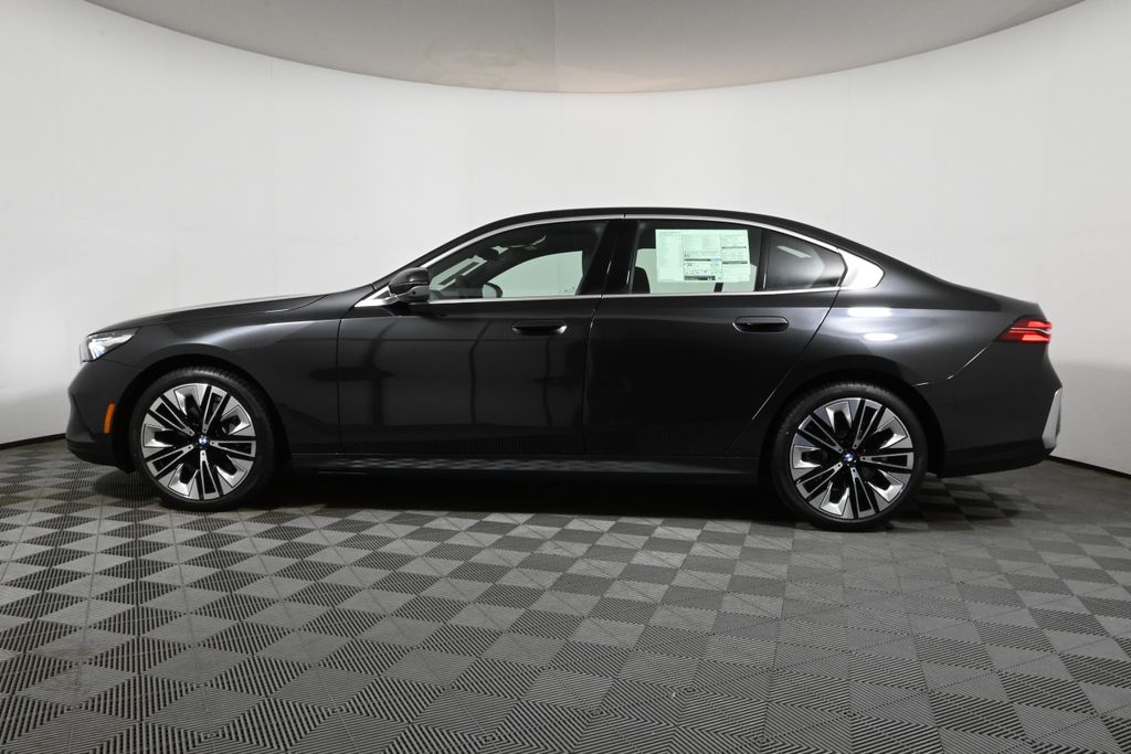 2026 Bmw 530i xDrive photo 2