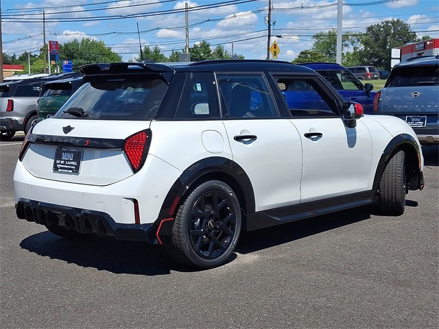 2025 Mini Cooper 4 Door Hardtop Iconic photo 7