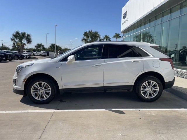 2023 Cadillac XT5 Luxury photo 3