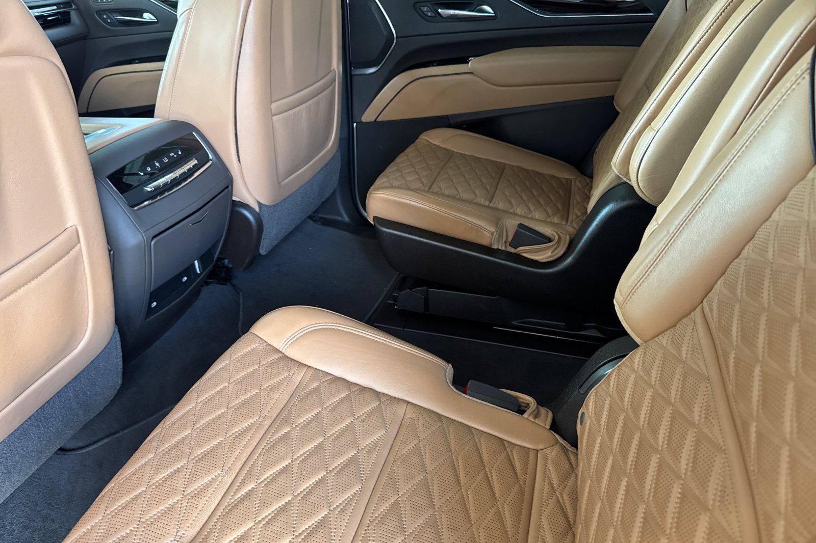 2021 Cadillac Escalade Sport photo 11