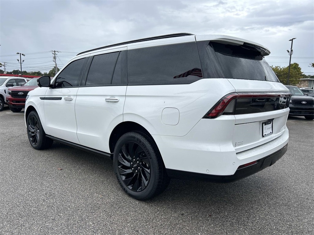 2025 Lincoln Navigator Reserve photo 4