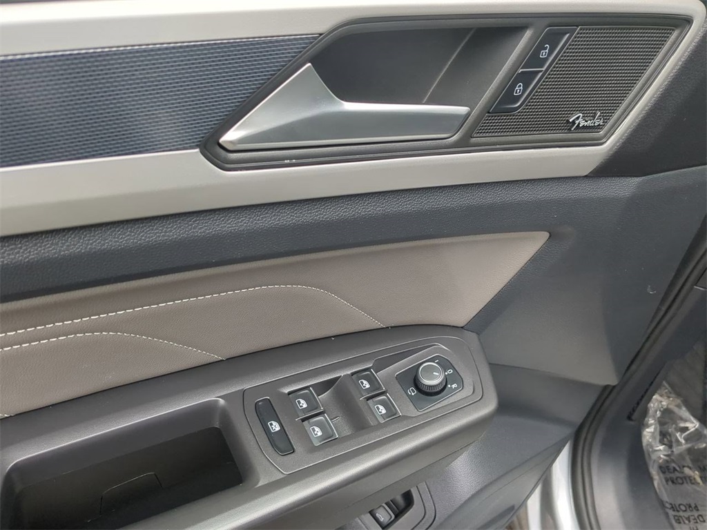 2022 Volkswagen Atlas Cross Sport V6 SEL Premium R-Line photo 7