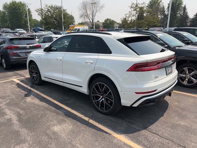 2021 Audi Q8 55 Premium Plus photo 4