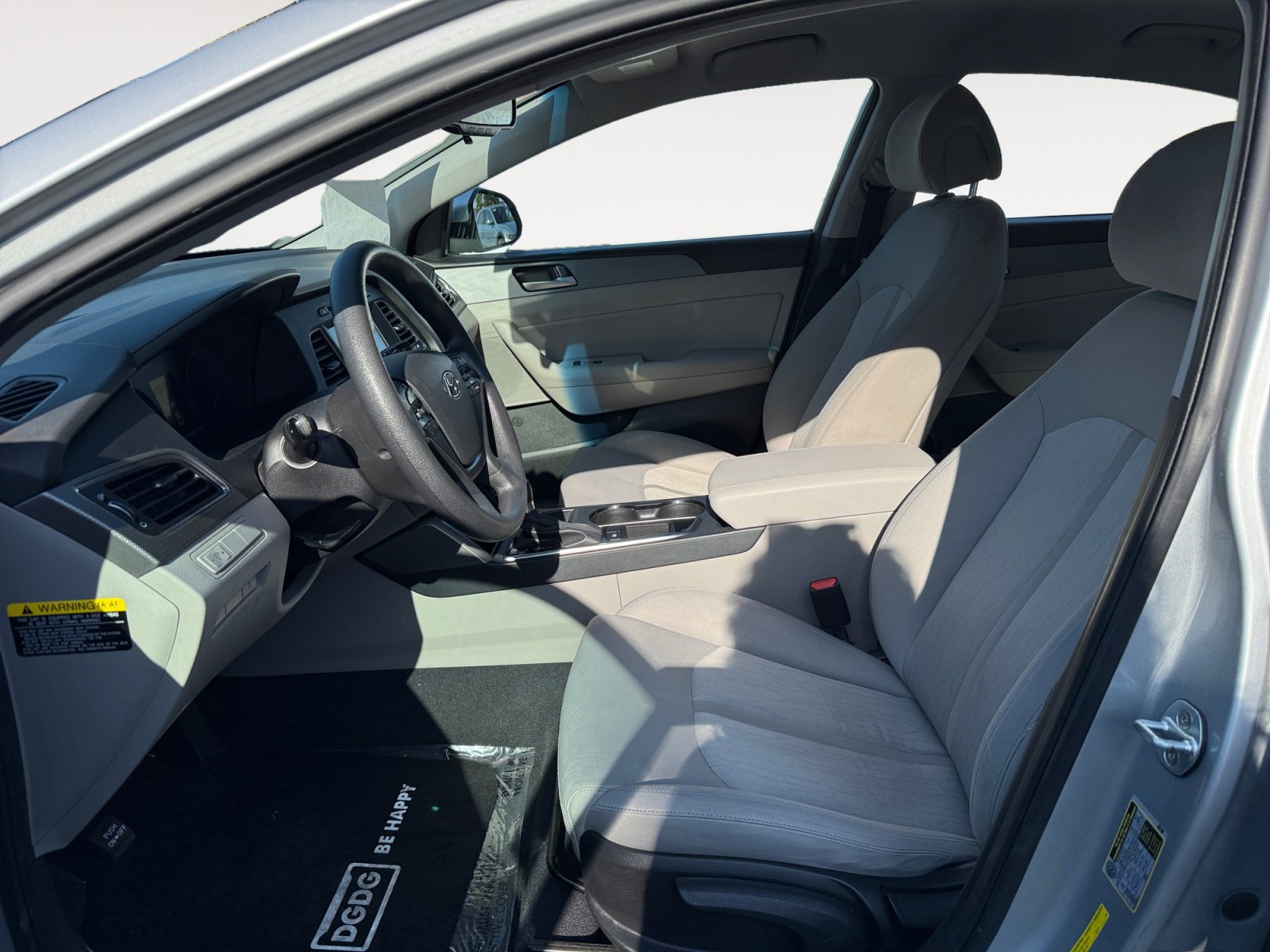 2017 Hyundai Sonata Hybrid SE photo 10