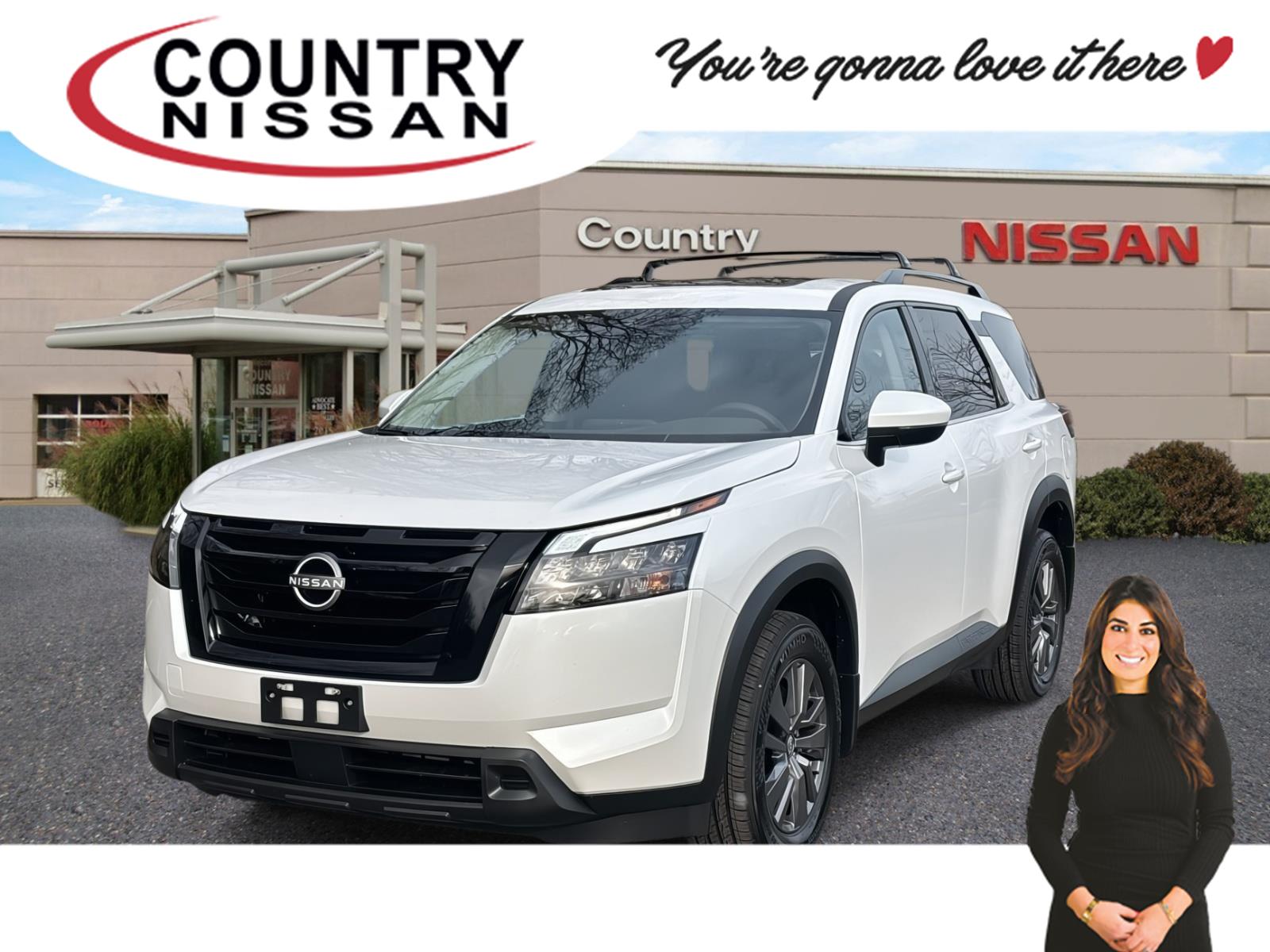 2025 Nissan Pathfinder SV's photo