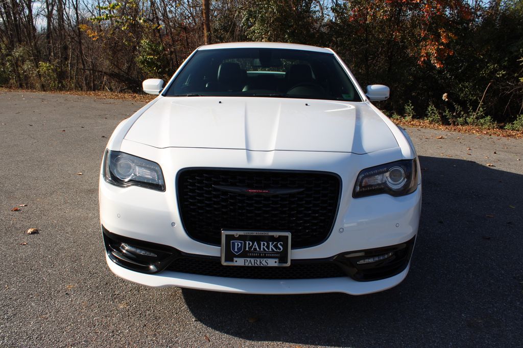 2021 Chrysler 300 S photo 4