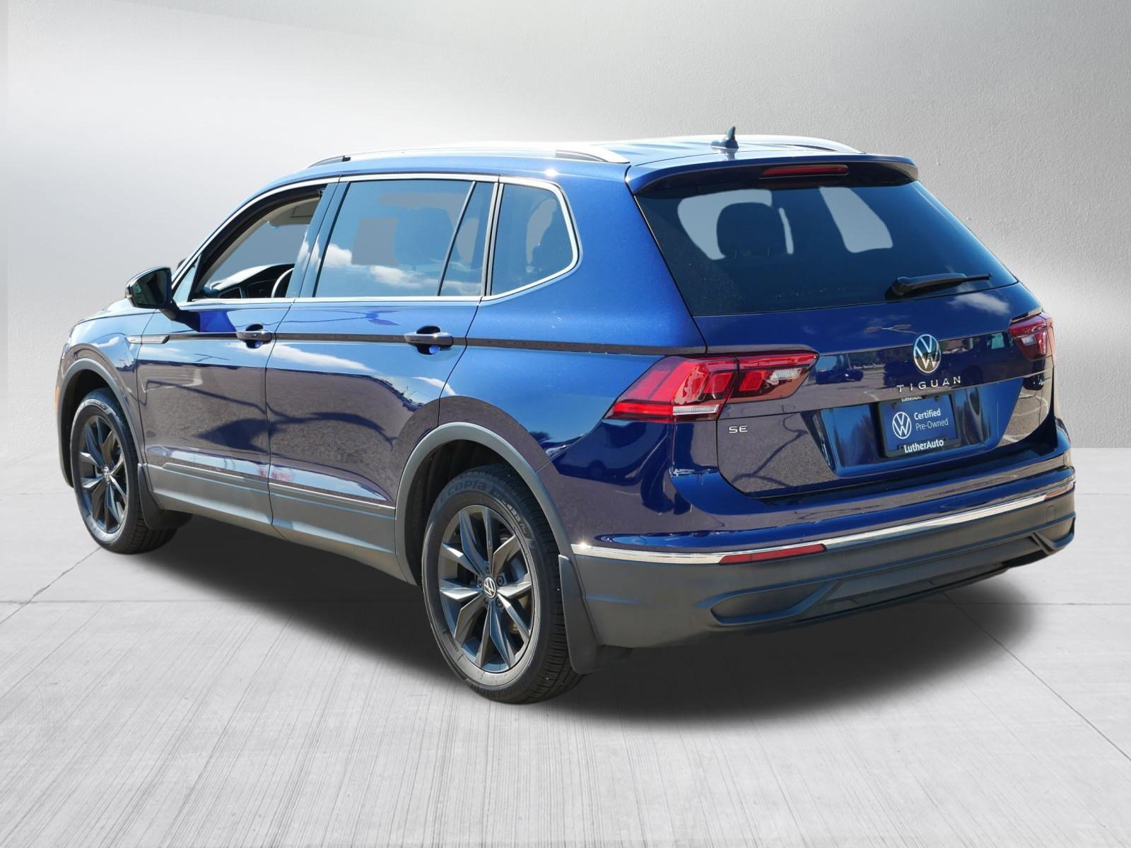 2024 Volkswagen Tiguan SE Wolfsburg Edition photo 4