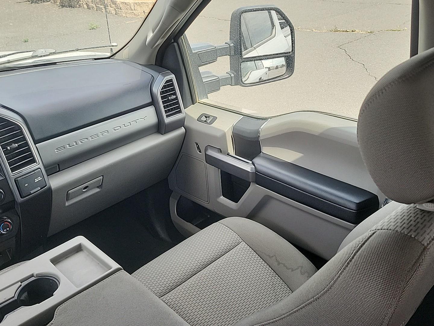 2020 Ford F-250 XLT photo 15