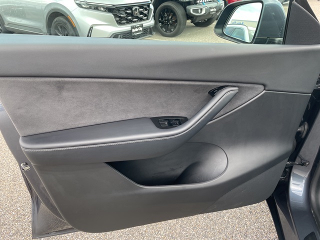 2021 Tesla Model Y Long Range photo 16