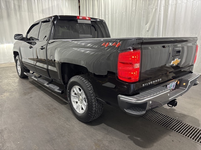 2018 Chevrolet Silverado 1500 LT photo 3