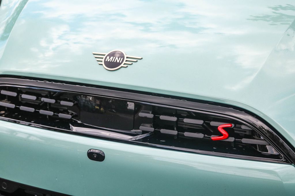2026 Mini Cooper Convertible Iconic photo 5