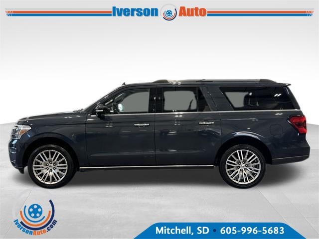 2022 Ford Expedition MAX Limited photo 2