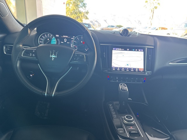 2022 Maserati Levante Modena photo 12