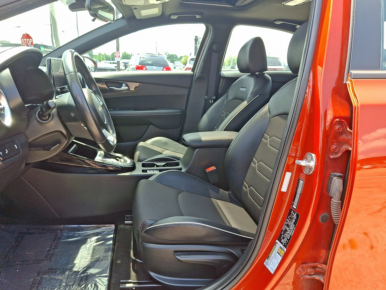 2023 Kia Forte GT-Line photo 14