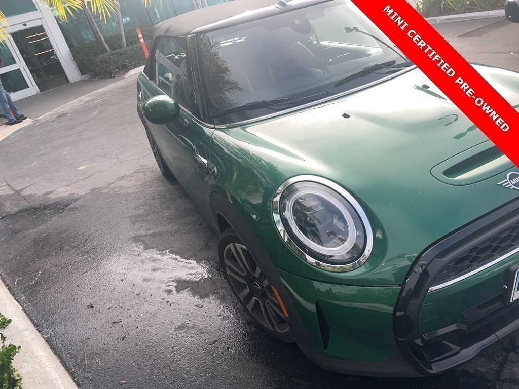 2024 MINI Convertible S's photo