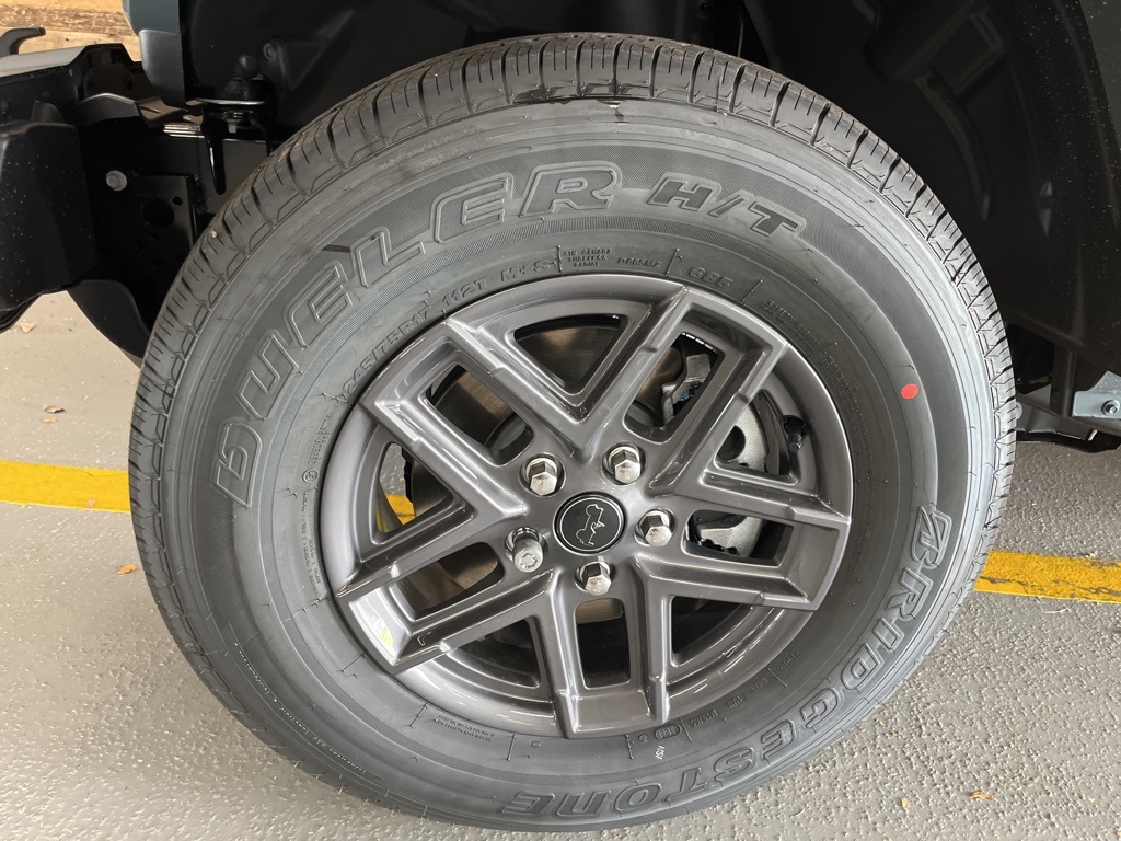 2025 Jeep Gladiator Sport S photo 3