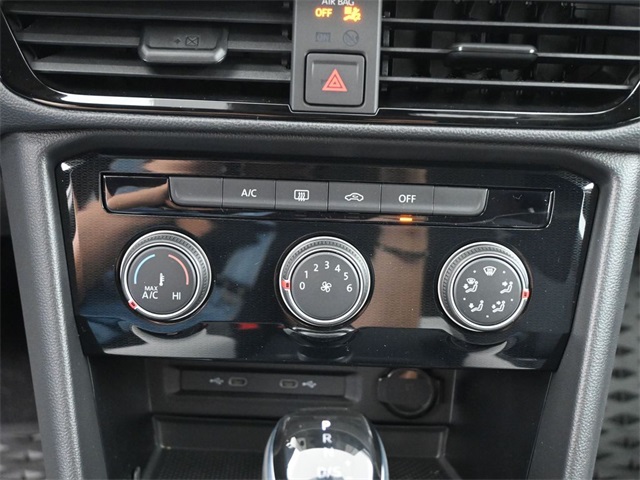 2025 Volkswagen Taos S photo 4