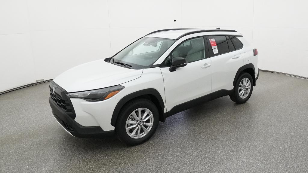 2026 Toyota Corolla Cross LE's photo