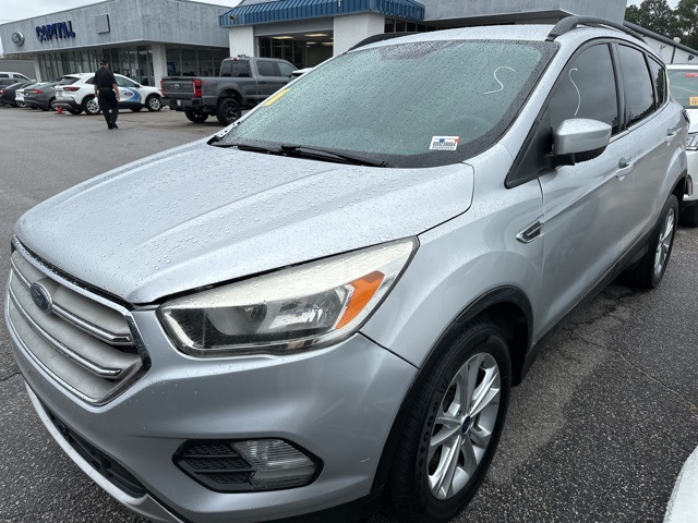 2018 Ford Escape SE photo 2