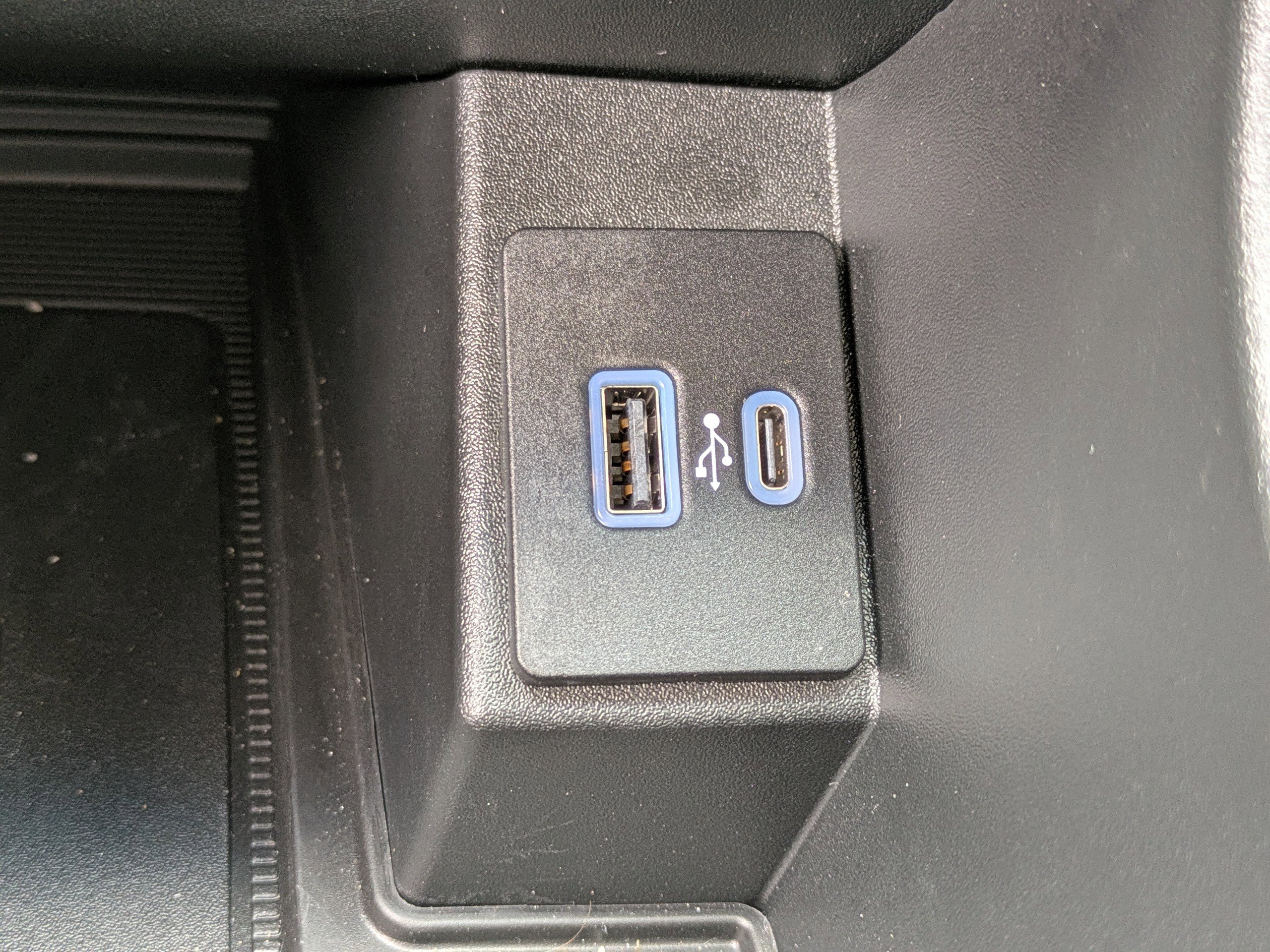 2024 Ford Edge SEL photo 27