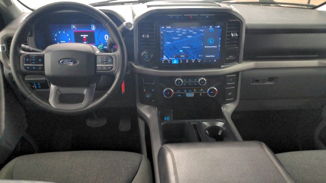 Used 2024 BLACK Ford XLT image 25