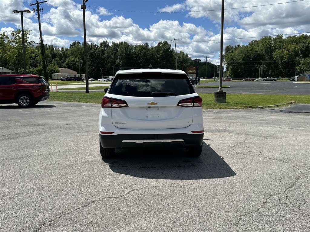 2023 Chevrolet Equinox LT photo 13