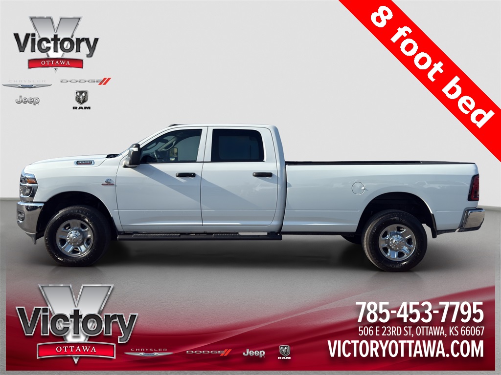 2025 Ram 3500 Tradesman photo 3