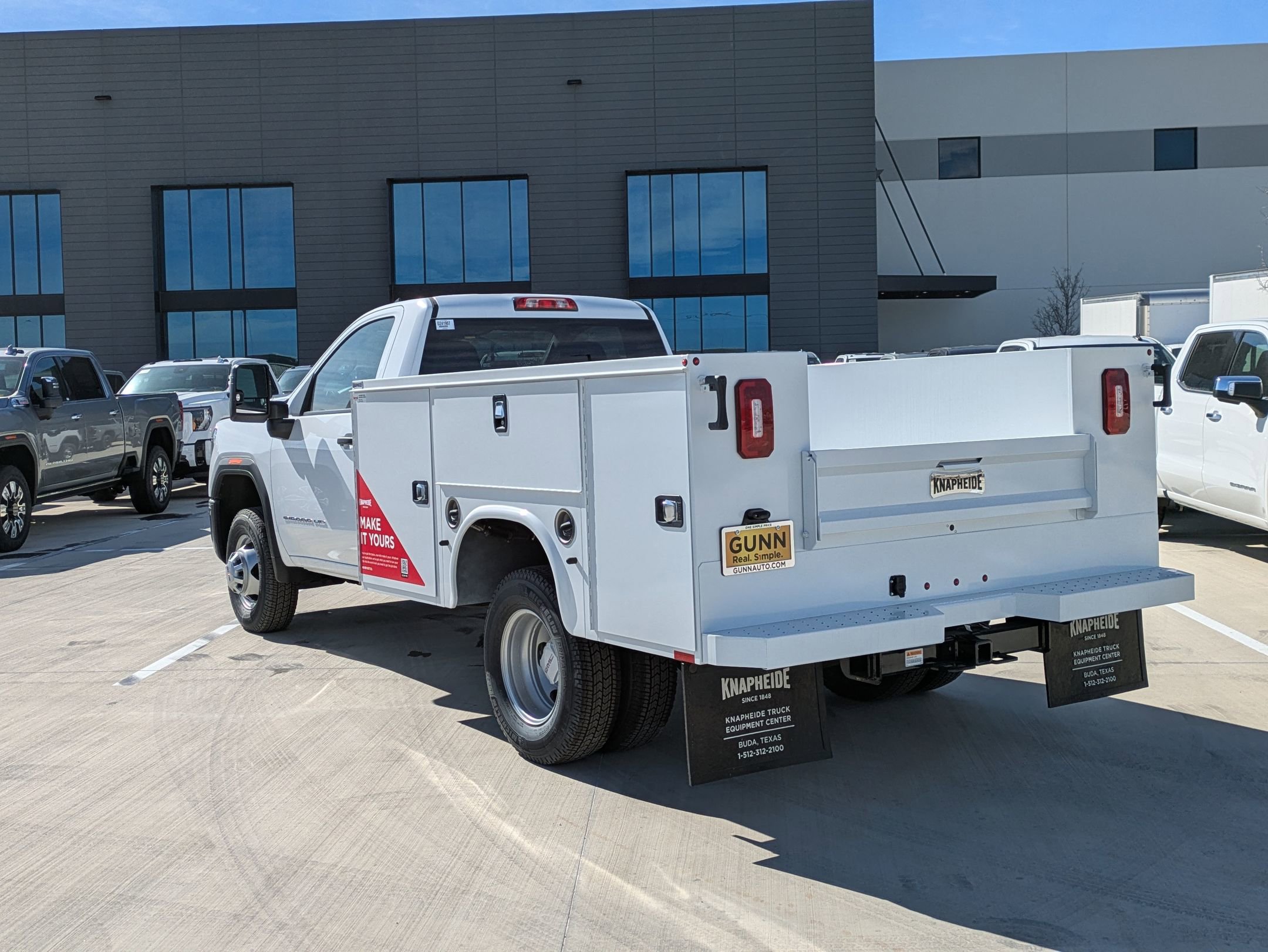 2024 Gmc Sierra 3500 HD Pro photo 4