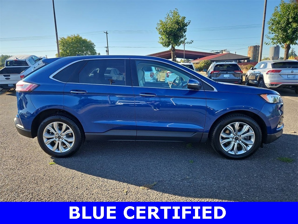 2023 Ford Edge Titanium photo 3