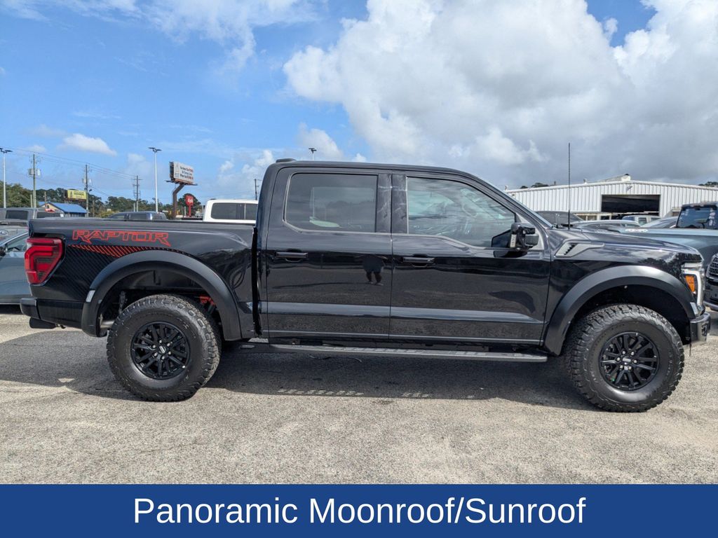 2025 Ford F-150 Raptor photo 2