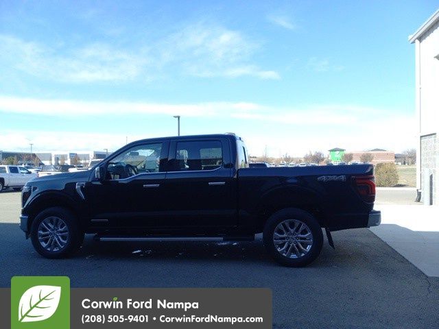 2025 Ford F-150 Lariat photo 4