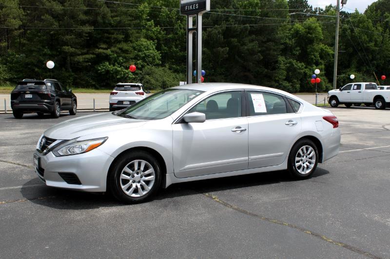Used 2018 Nissan Altima S with VIN 1N4AL3AP8JC178866 for sale in Hamilton, AL