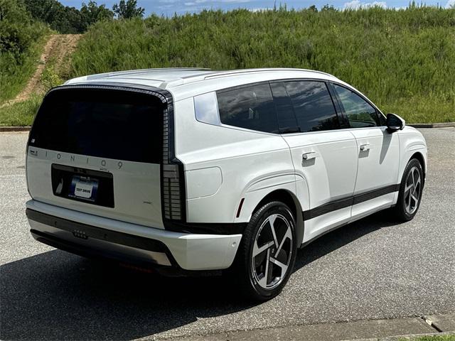2026 Hyundai Ioniq photo 2