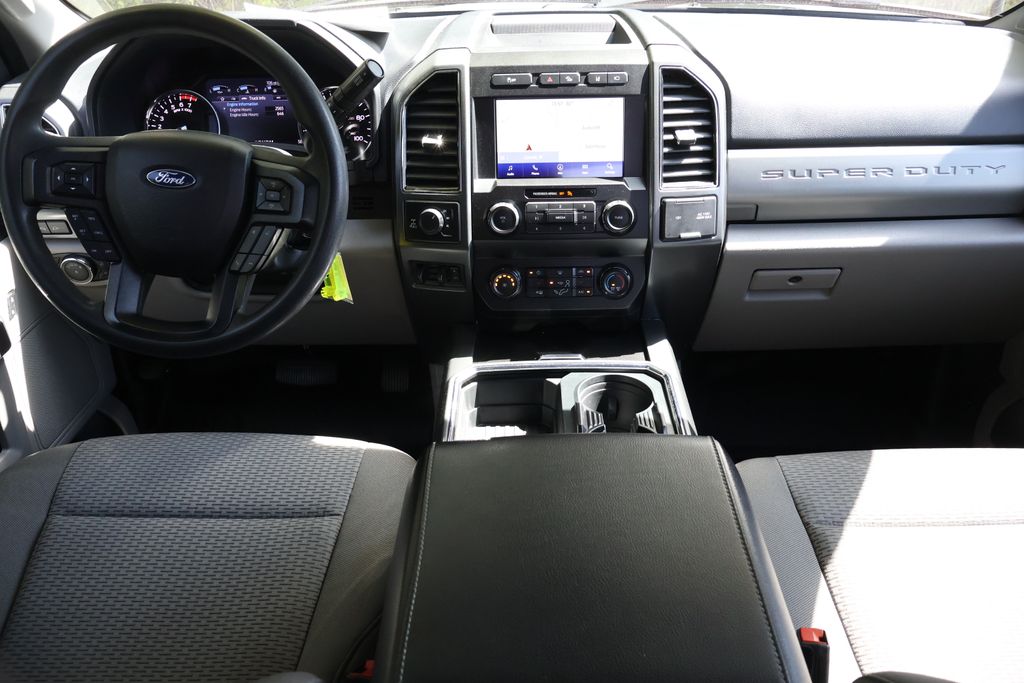 2021 Ford F-250 photo 13