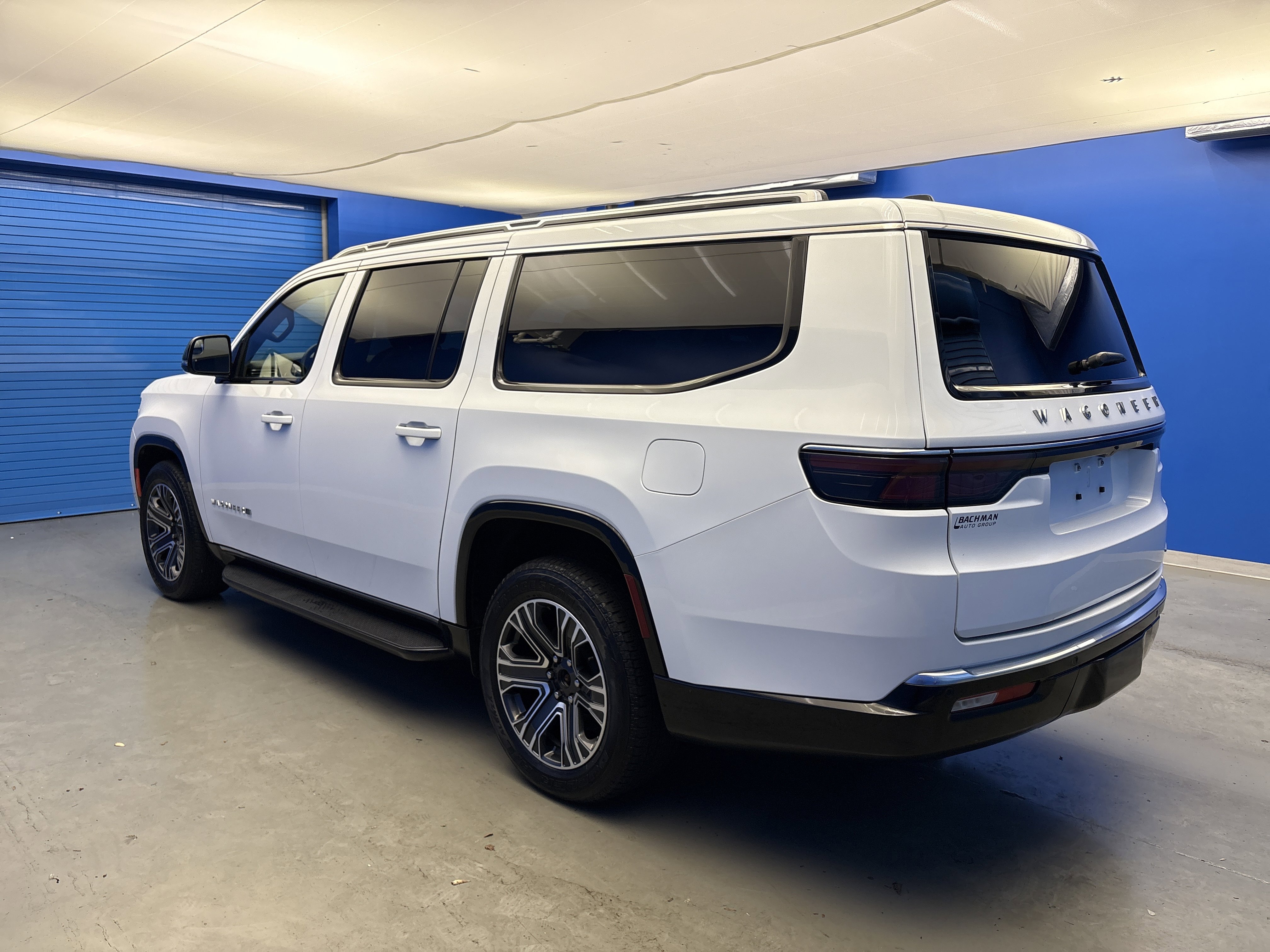 2024 Jeep Wagoneer L Series II photo 4