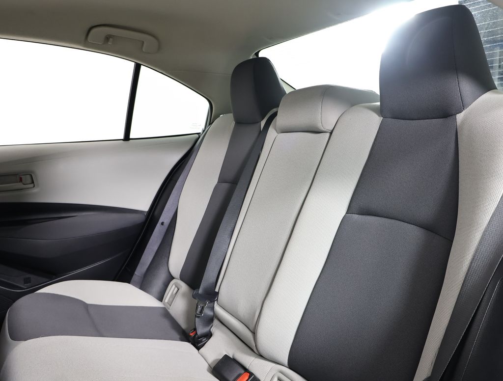 2023 Toyota Corolla LE photo 11