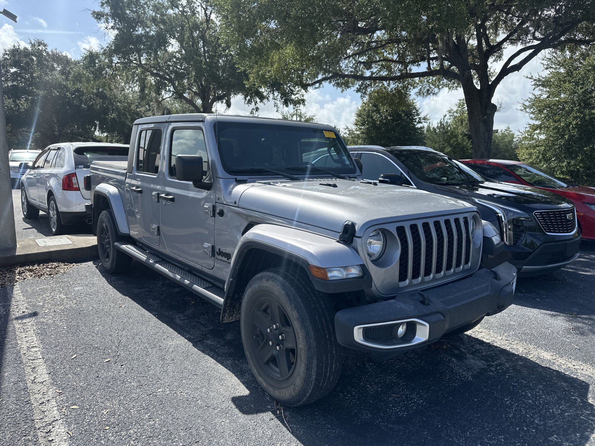 2021 Jeep Gladiator Sport S photo 3