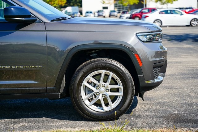 2023 Jeep Grand Cherokee Laredo photo 38
