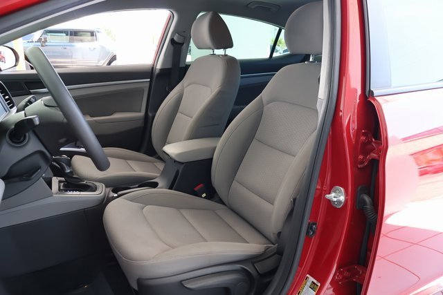 2020 Hyundai Elantra SEL photo 11