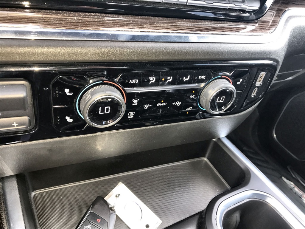 2024 Chevrolet Silverado 1500 RST photo 17
