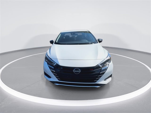 2025 Nissan Versa 1.6 SR photo 3