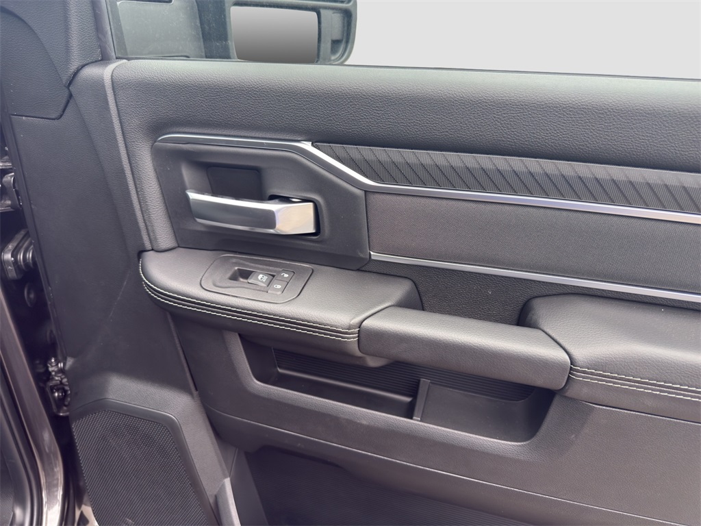 2025 Ram 2500 Big Horn photo 16