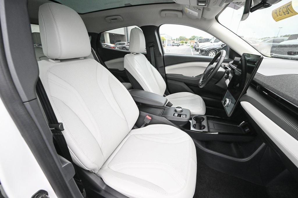 2024 Ford Mustang Mach-E Premium photo 20