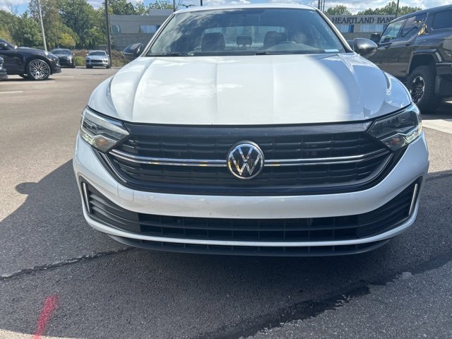 2022 Volkswagen Jetta Sport photo 5