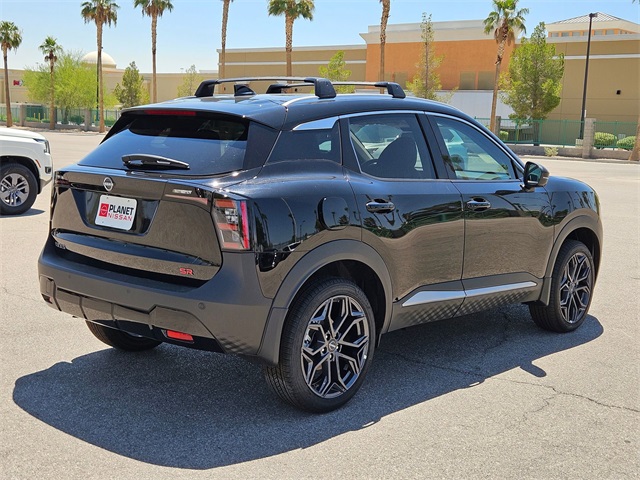 2025 Nissan Kicks SR photo 3