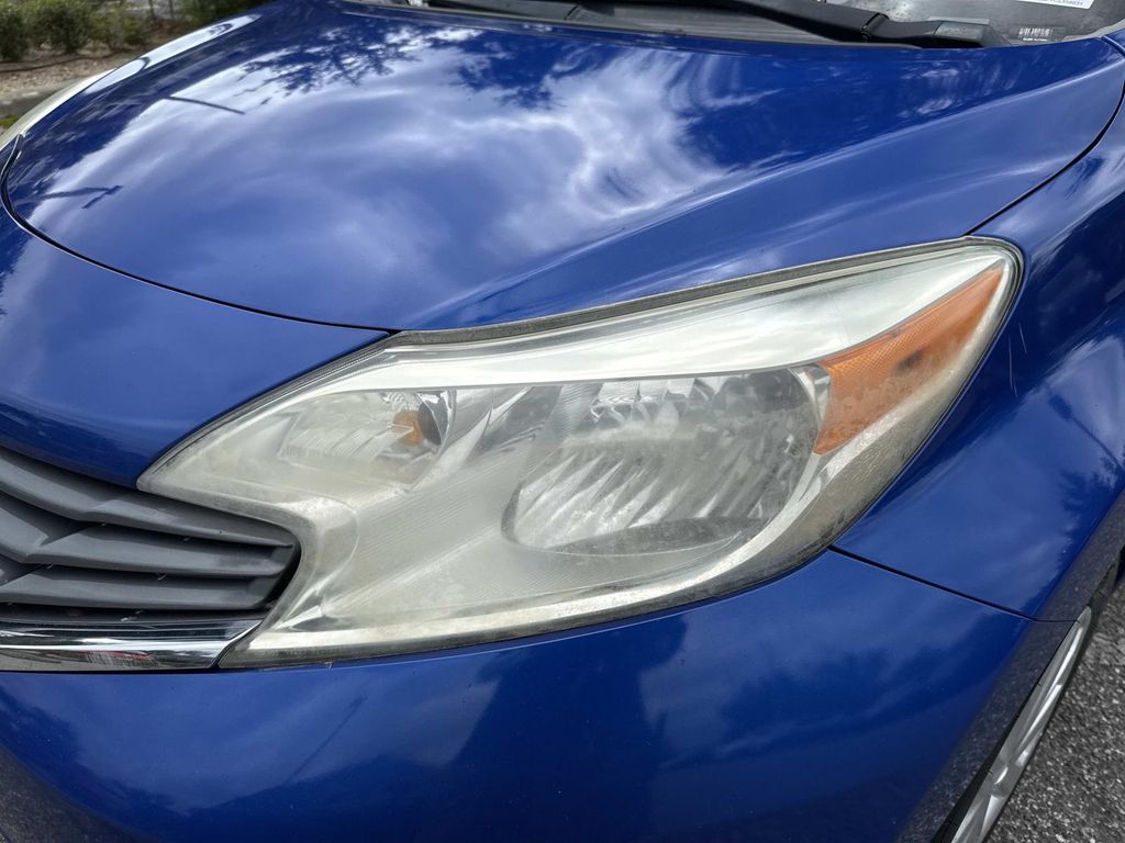 2016 Nissan Versa Note SV photo 9