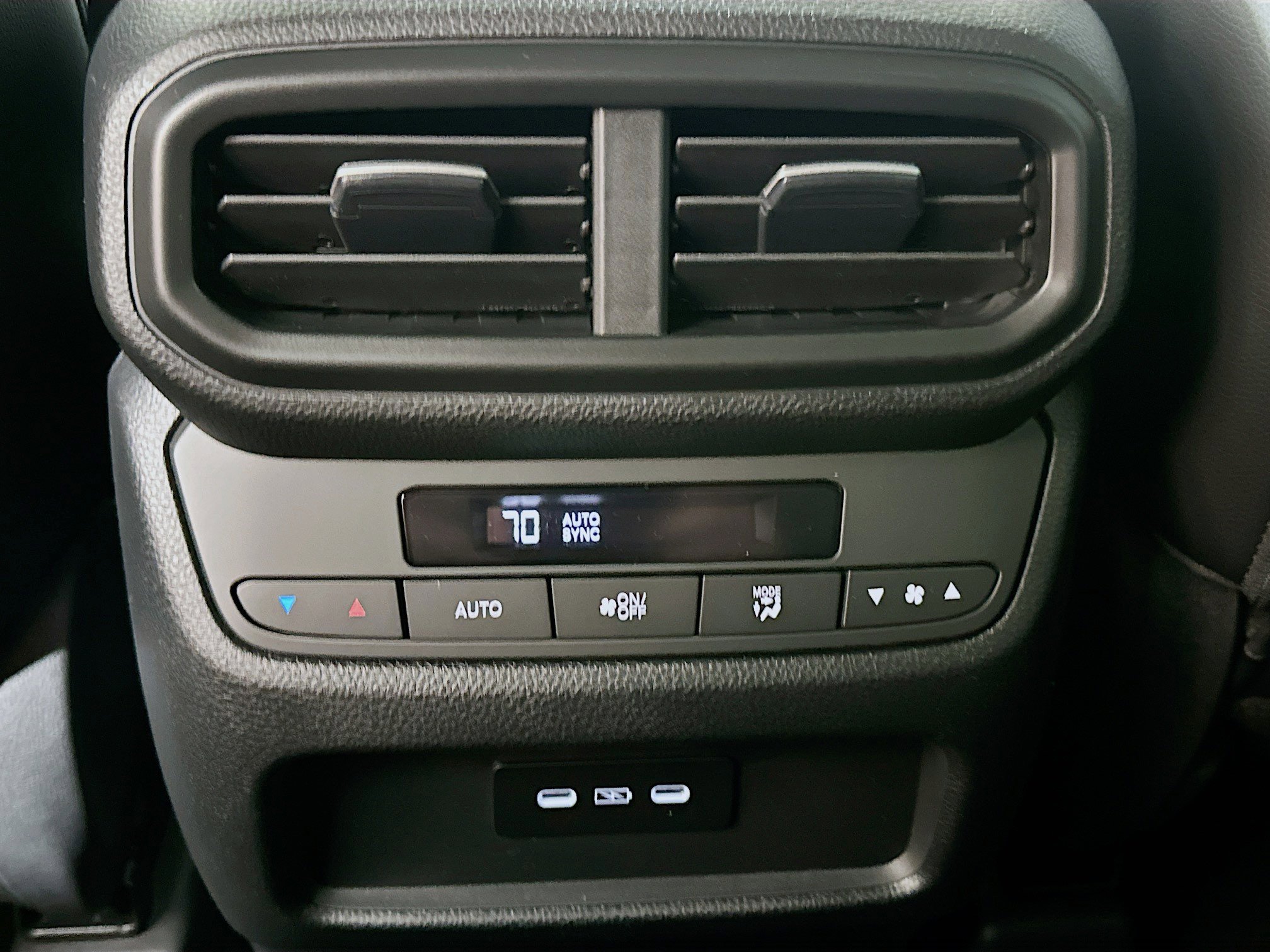 2025 Honda Pilot Touring photo 23
